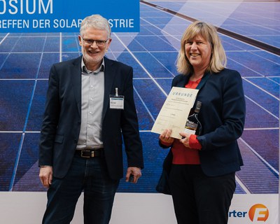 Awarded: 1st place in poster competition for HI ERN photovoltaics researcher